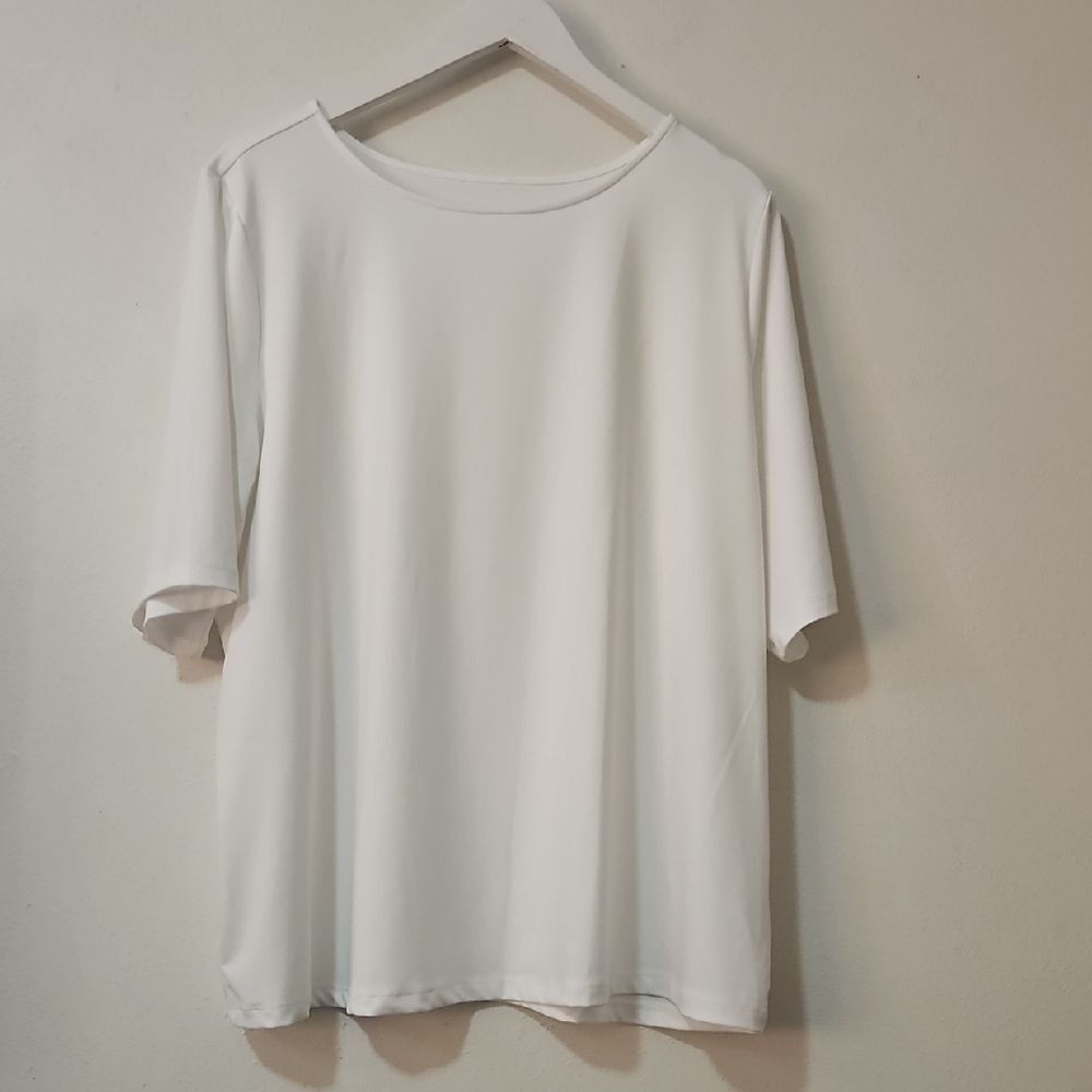 Susan Graver Essentials Butterknit White Short Sleeve Top 2x